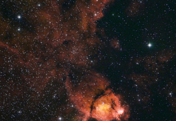  NGC 896