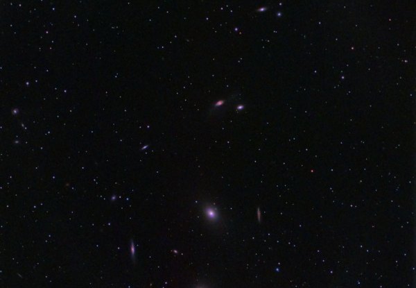Messier 84 y 86. Cadena de Markarian