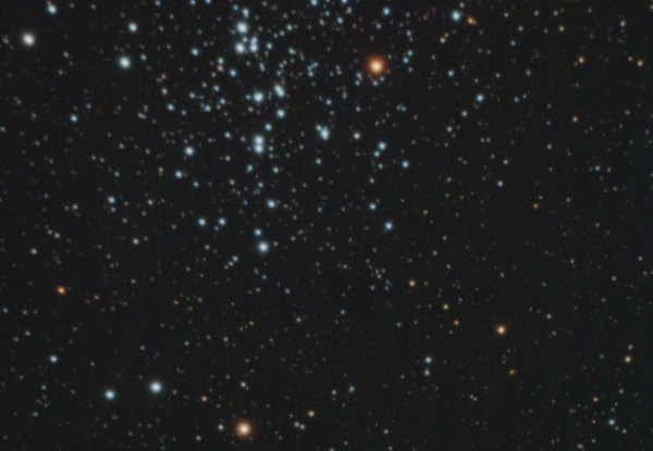 NGC 457 Cúmulo abierto